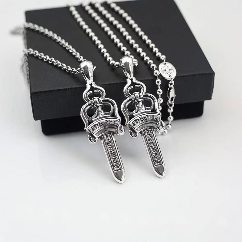 Ch**me He**ts necklaces